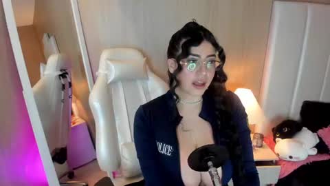 Snapshot of summerssangel chatting on July 2026 01:35:02 PM - - online show from July 2026 01:35:02 PM