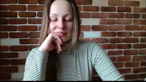 Snapshot of sun__shadow chatting on April 2026 08:06:01 AM sun__shadow online show from April 2026 08:06:01 AM