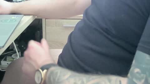 Snapshot of sun_is_dark chatting on April 2026 10:08:02 AM Luka online show from April 2026 10:08:02 AM