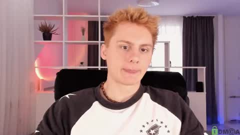 Snapshot of sunburn_boy chatting on July 2026 07:00:01 AM Emilio online show from July 2026 07:00:01 AM