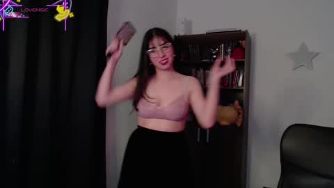  violetta  online show from October 2025 03:46:02 PM