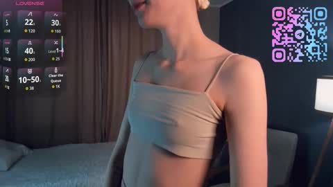 Kiki online show from March 2026 01:17:02 AM