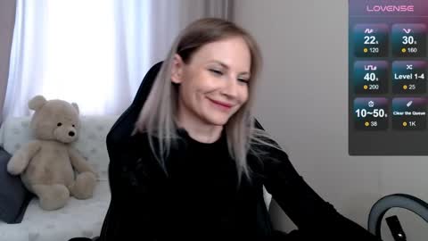 Snapshot of sunny_bunny6 chatting on April 2026 07:22:01 AM Naomi online show from April 2026 07:22:01 AM