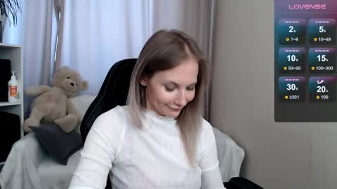 Snapshot of sunny_bunny6 chatting on May 2026 05:13:02 AM Naomi online show from May 2026 05:13:02 AM