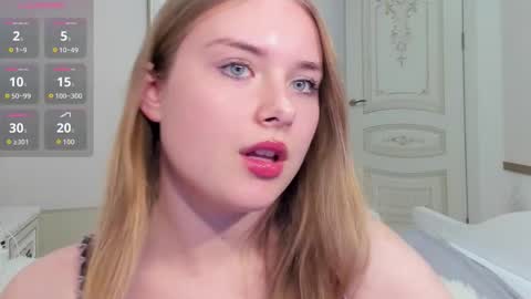 Snapshot of sunny_love__ chatting on November 2025 12:19:02 PM Vanessa online show from November 2025 12:19:02 PM