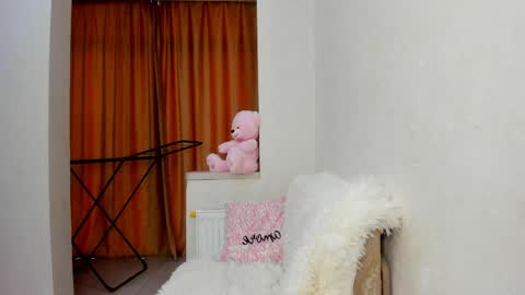 Vanessa online show from April 2026 05:30:01 AM