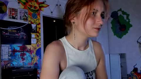 Sunny online show from September 2025 06:19:01 PM