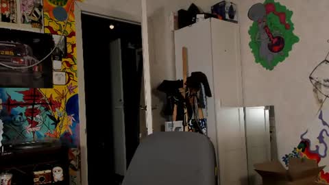 Sunny online show from July 2026 07:18:01 PM