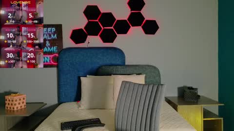 Sunny River online show from April 2026 12:11:02 PM