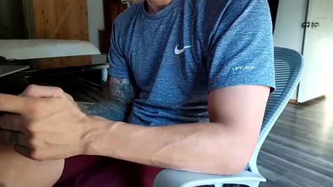 sunny valentine online show from October 2025 01:07:01 PM