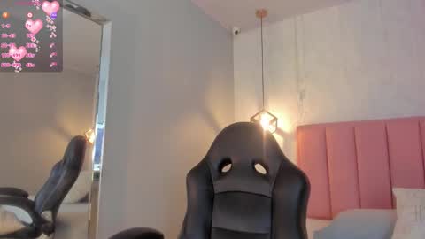  S U N N Y online show from January 2026 12:40:01 PM