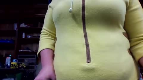 Sunnie online show from December 2024 04:20:01 AM