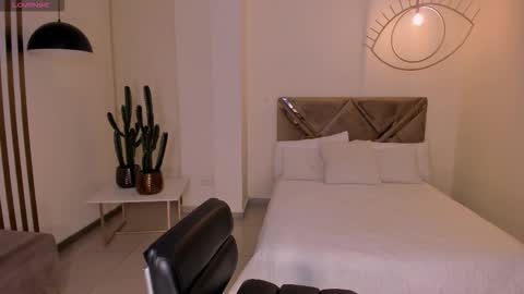 Sunny Rivers online show from October 2025 05:48:02 PM