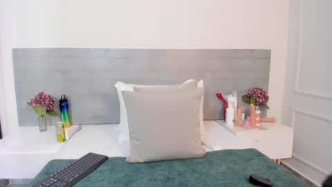 Snapshot of sunnywhitee chatting on October 2025 07:47:01 PM sunnywhitee online show from October 2025 07:47:01 PM