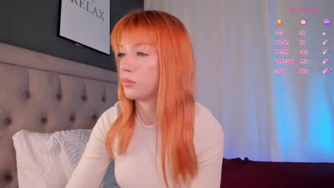 sunrisee_ online show from February 2026 12:12:01 PM