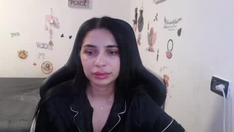 Snapshot of sunrocss chatting on November 2025 10:18:02 AM sunrocss online show from November 2025 10:18:02 AM