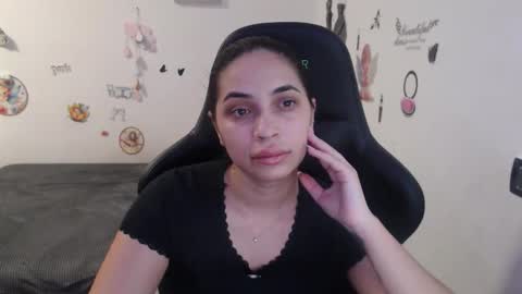 Snapshot of sunrocss chatting on December 2025 02:00:01 PM sunrocss online show from December 2025 02:00:01 PM