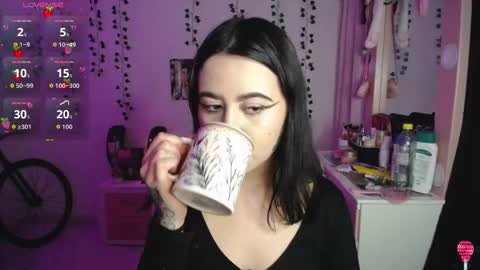 Sunset online show from November 2025 05:18:02 AM