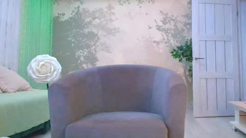 Eva  online show from April 2026 01:28:01 PM