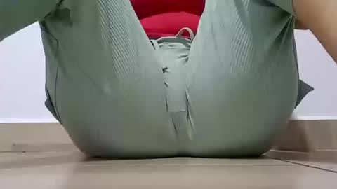 Annie online show from February 2026 08:02:02 PM