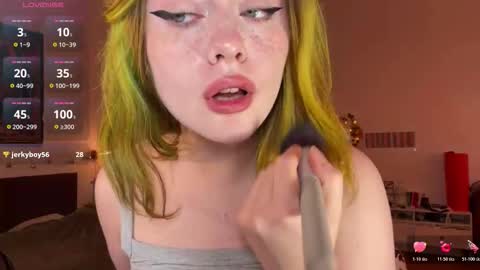 Lina online show from March 2026 06:17:02 AM