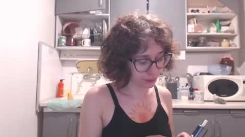 Snapshot of sunshinehella chatting on June 2026 03:16:01 PM Hella online show from June 2026 03:16:01 PM