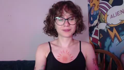 Snapshot of sunshinehella chatting on July 2026 08:52:02 PM Hella online show from July 2026 08:52:02 PM