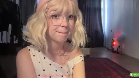 Snapshot of super_pixie chatting on July 2026 01:53:01 PM super_pixie online show from July 2026 01:53:01 PM