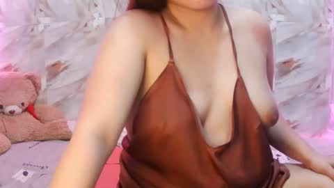 KIMZY online show from April 2026 03:15:01 PM