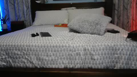 Superbronnon online show from January 2025 10:33:01 PM