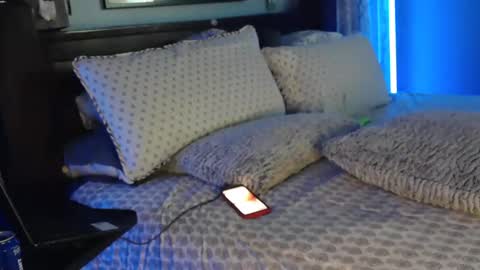 Superbronnon online show from February 2025 03:02:02 AM