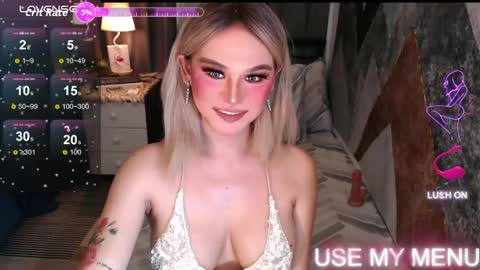 Snapshot of superh0tangelxx chatting on April 2026 01:25:02 AM CARMINA online show from April 2026 01:25:02 AM