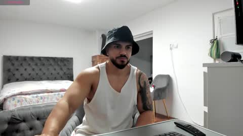 supermanboyxxl online show from November 2025 06:52:01 AM