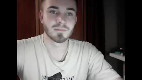 Snapshot of supermanqsky chatting on December 2024 02:11:01 PM SupermanQSky online show from December 2024 02:11:01 PM