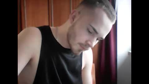 Snapshot of supermanqsky chatting on January 2025 11:32:02 AM SupermanQSky online show from January 2025 11:32:02 AM