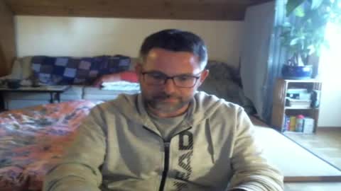 supersquirrel81 online show from April 2026 05:14:01 PM