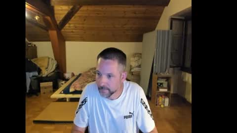 Snapshot of supersquirrel81 chatting on July 2026 10:25:02 PM supersquirrel81 online show from July 2026 10:25:02 PM