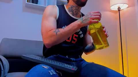 supreme_alpha_ online show from November 2025 03:28:02 AM