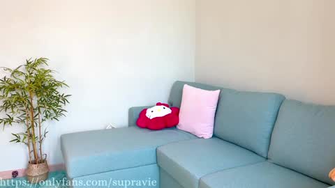 Snapshot of supremeraven chatting on January 2025 07:00:02 AM Raven - Ravie online show from January 2025 07:00:02 AM