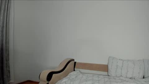 Snapshot of surfsexcouple chatting on May 2026 09:13:01 PM surfsexcouple online show from May 2026 09:13:01 PM