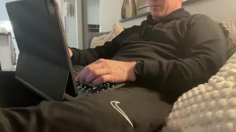 surfstar81 online show from January 2026 07:19:01 PM