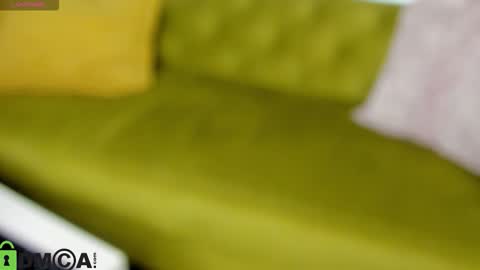 Annie online show from November 2025 01:07:02 AM