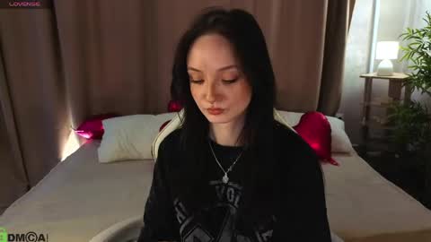 Snapshot of susan__clark chatting on May 2026 01:21:01 AM Annie online show from May 2026 01:21:01 AM