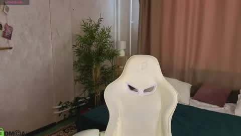 Snapshot of susan__clark chatting on June 2026 01:30:01 AM Annie online show from June 2026 01:30:01 AM