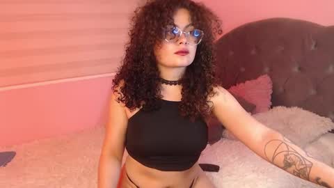 Snapshot of susan_bluee chatting on March 2025 06:24:01 AM Susan online show from March 2025 06:24:01 AM