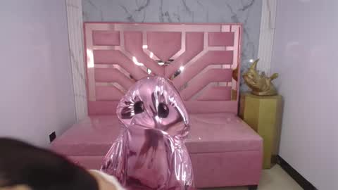 Susy online show from February 2026 07:35:01 PM