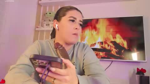     online show from December 2025 01:21:02 AM