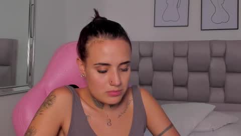 Susan online show from September 2025 07:58:02 PM