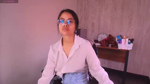 Snapshot of susan_voltaire chatting on June 2026 07:25:02 PM susan_voltaire online show from June 2026 07:25:02 PM