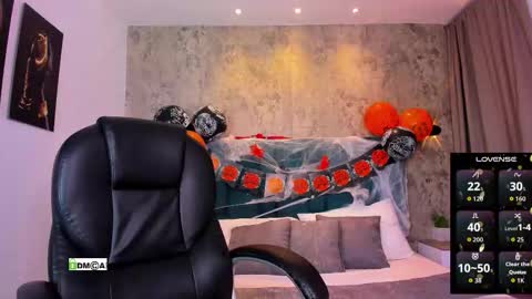 susana smith online show from October 2025 08:21:02 PM